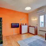 The Consists Of Two Bedrooms, A Bathroom, A Kitchen And A Living Appartement Zadar