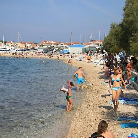 The Consists Of Two Bedrooms, A Bathroom, A Kitchen And A Living Apartmán Zadar