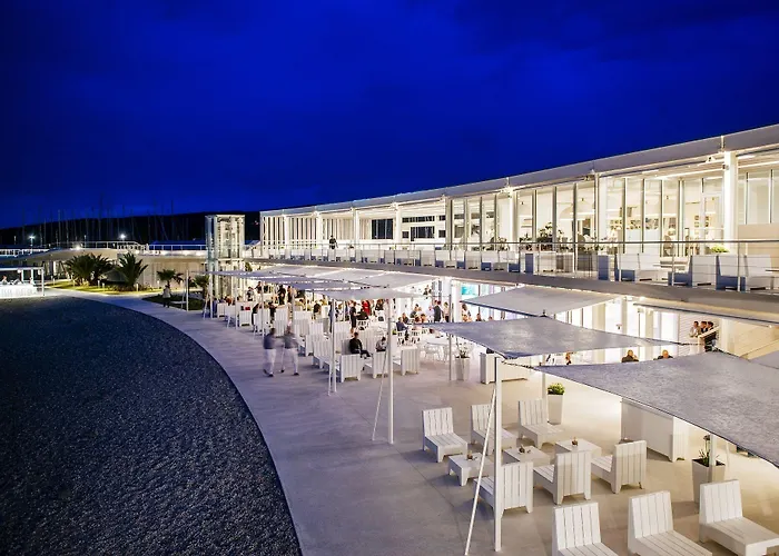 Apartment The Consists Of Two Bedrooms, A Bathroom, A Kitchen And A Living