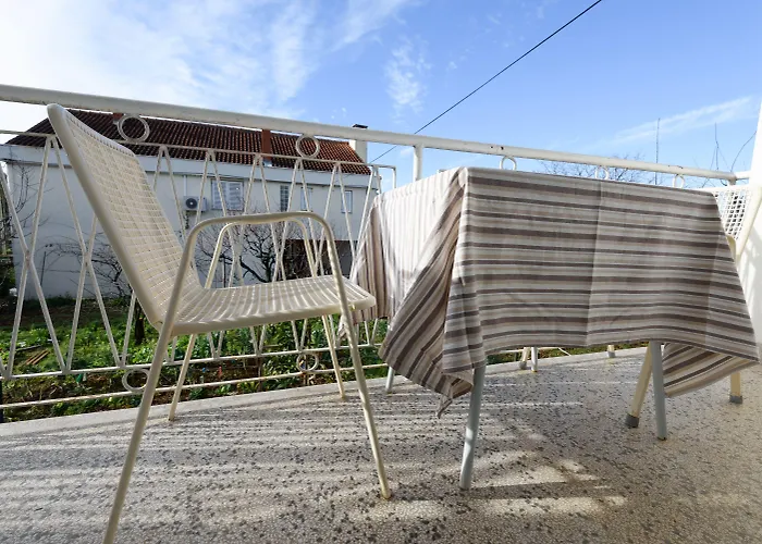 The Consists Of Two Bedrooms, A Bathroom, A Kitchen And A Living * Zadar